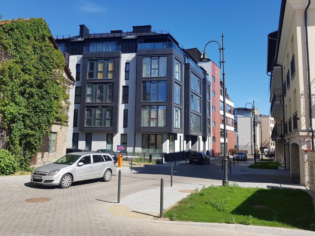 Happy Inn Classical Style, Self Check-In, Parking In The Underground Garage VNO Exterior photo