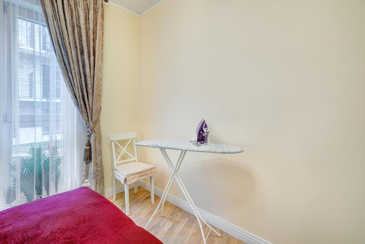 Happy Inn Classical Style, Self Check-In, Parking In The Underground Garage VNO Exterior photo
